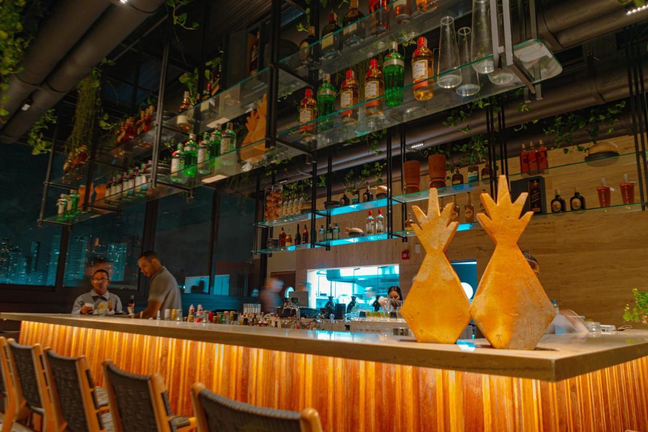 João Pessoa Ba'Ra Hotel מראה חיצוני תמונה The bar at the 101 Skybar